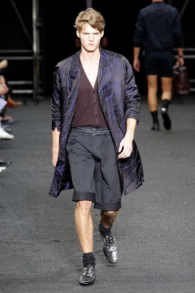 Look 47